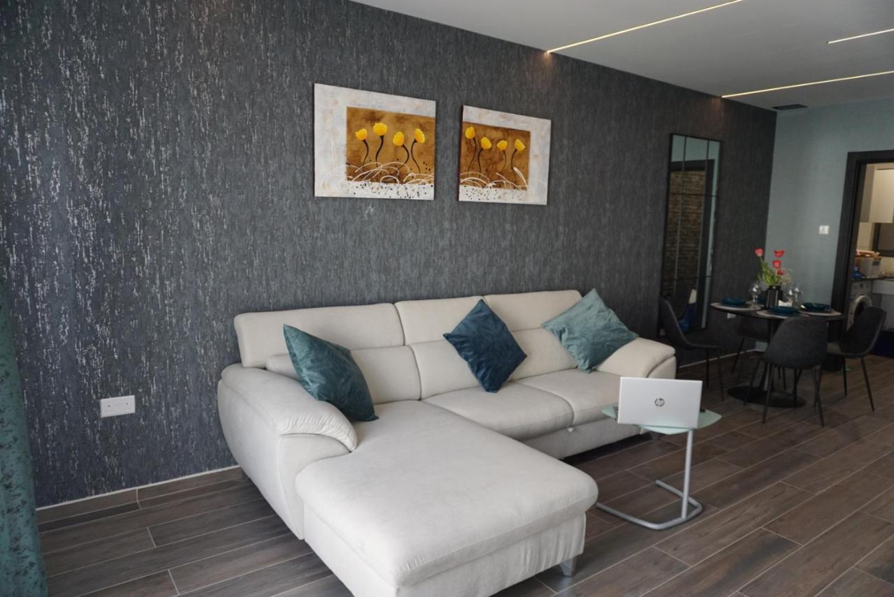 Korzo Suites Paceville Saint Julian's Exterior photo