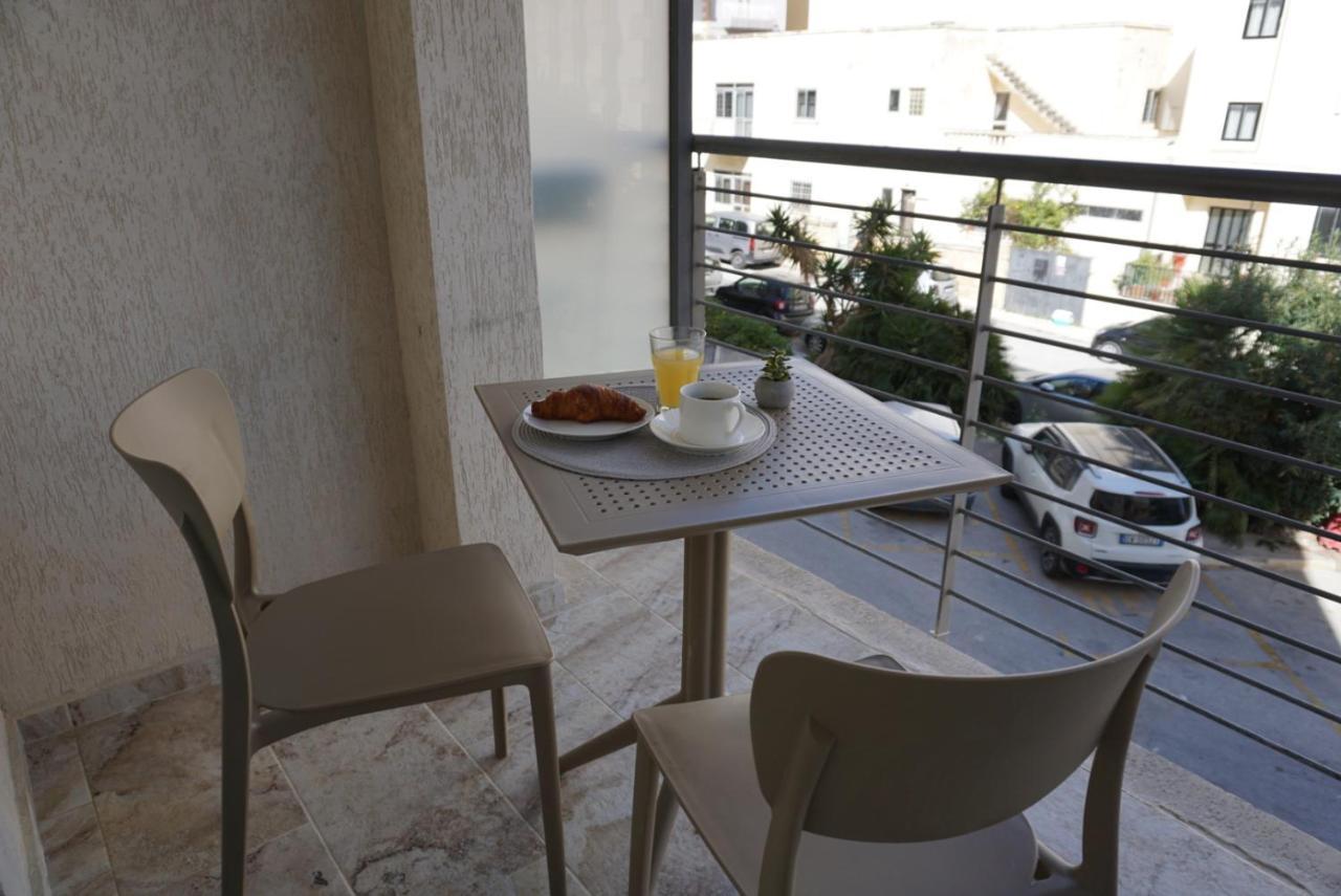 Korzo Suites Paceville Saint Julian's Exterior photo